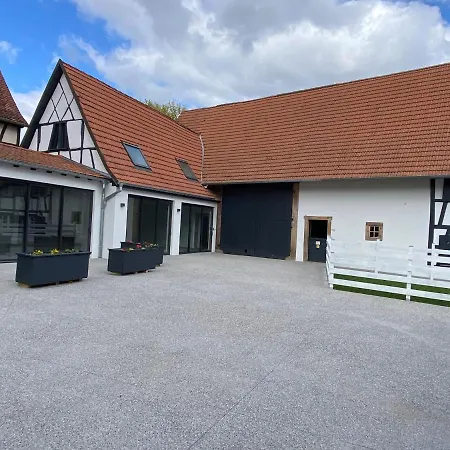 A La Ferme לינה וארוחת בוקר *